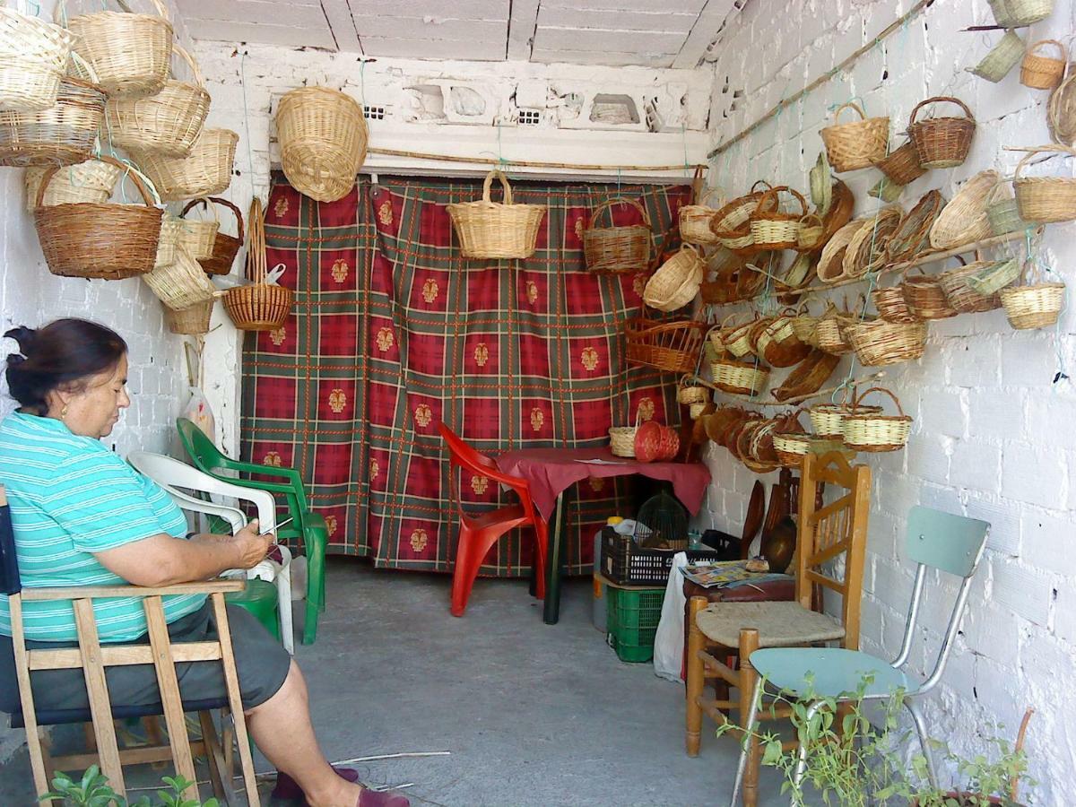 La Casa De La Abuela Clotilde Guest House Hornos Exterior photo